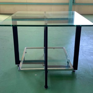 table-001